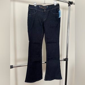 Stretchy bootleg jeans Old Navy